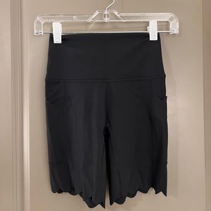 Offline by Aerie scalloped bike shorts